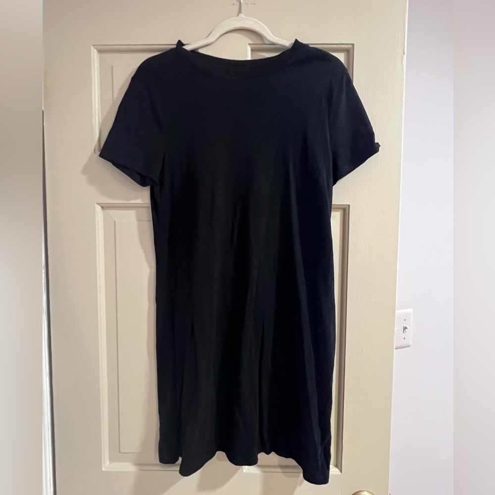 Medium Old Navy Black T-Shirt Dress